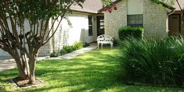 22 Fairway LN