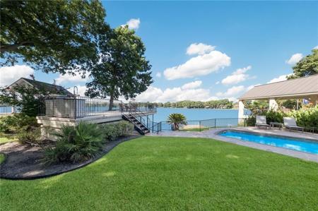 545 Admiral Benbow LN