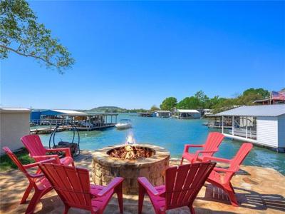 322 E Lakeshore DR