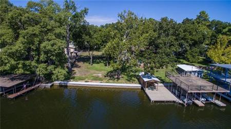 2306 Williams Lakeshore