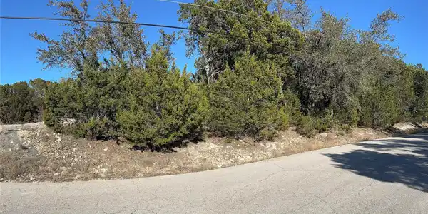 21104 Buena Vista