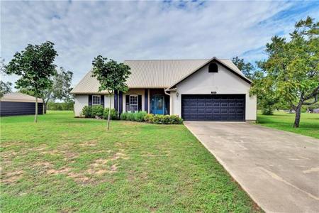 124 E Mountain View DR