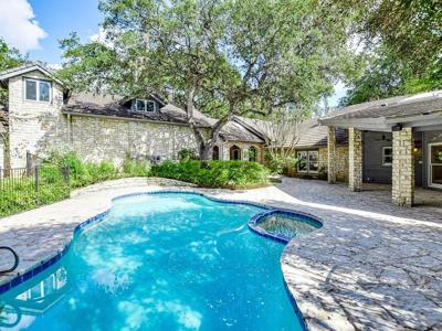 4001 Prentice LN