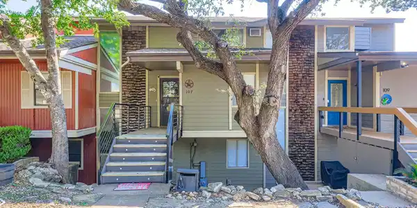107 Comanche PT