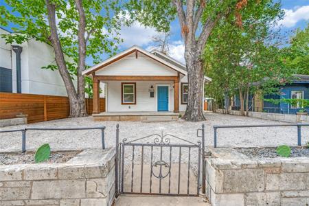2513 E Cesar Chavez ST