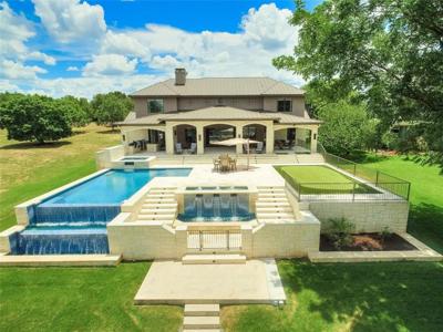 102 River Ranch RD