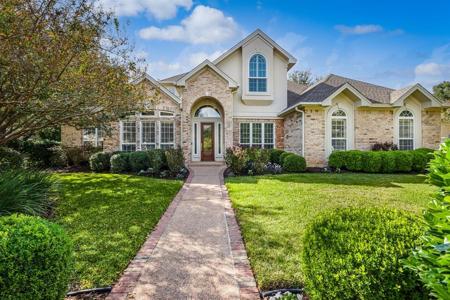 6631 Dogwood Creek DR