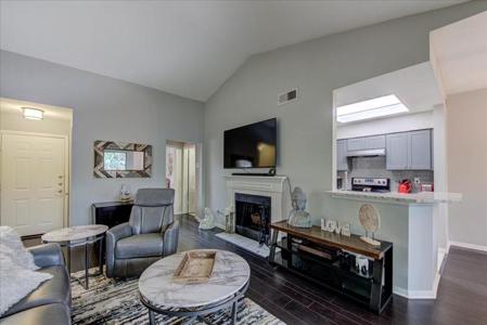 6000 Shepherd Mountain CV