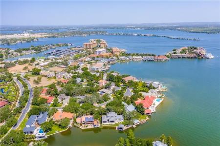 105 Harbor Light