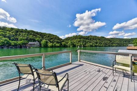 2703 PEARCE RD