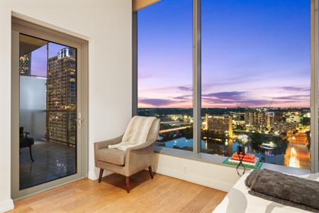 210 Lavaca ST
