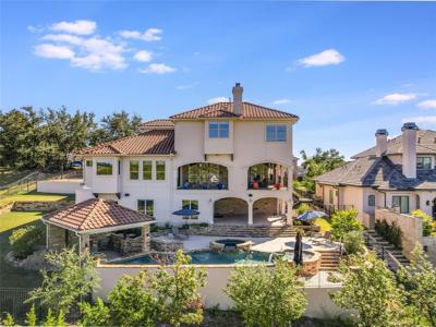 1504 University Club DR