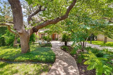 1611 Palisades Pointe LN