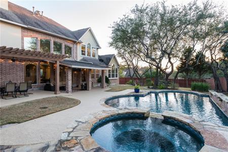 3100 Country Lake CT