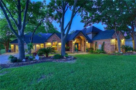 1314 Hi Circle South