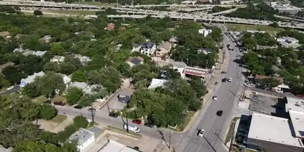 2500 Lake Austin BLVD