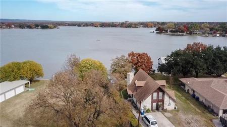 160 S Shorewood DR