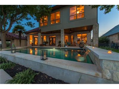 105 Waters Edge