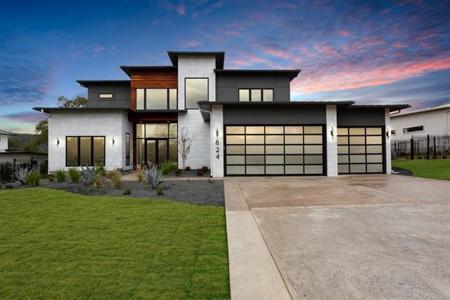 824 Cypress Grove DR