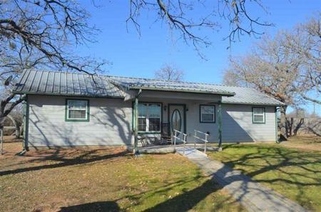 209 Lake LOOP