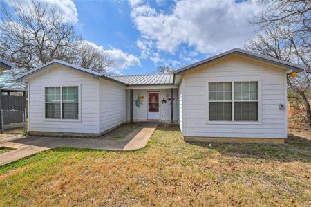 1118 Hill Circle East DR