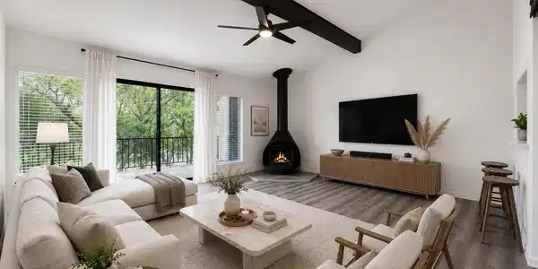 18801 Hogan CIR