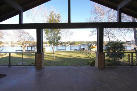 130 Riverbend LN