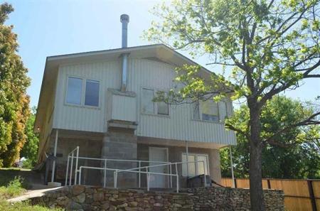 1203 County Road 118b