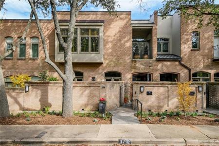 3716 Bridle PATH
