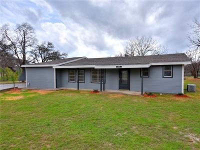 126 E Bluebriar DR