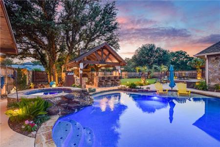 308 Oleander DR