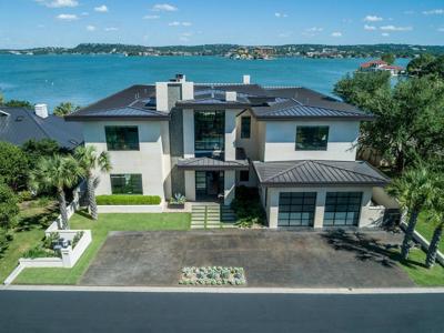 213 Lighthouse DR