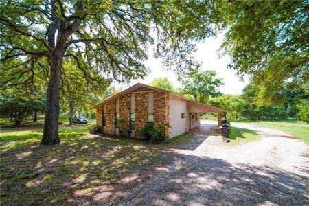 618 Pecan Creek DR