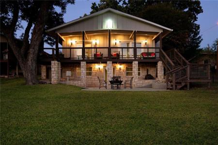404 Riverside DR