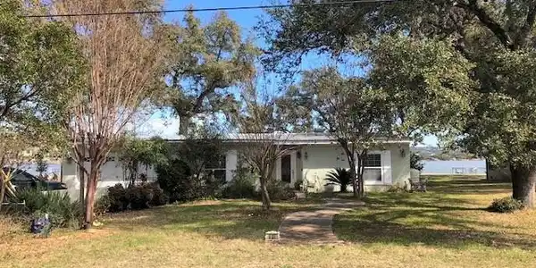 501 Lakeshore LOOP