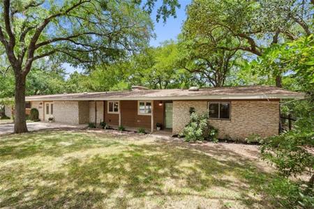 2700 Saratoga DR