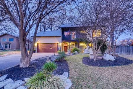 1200 E Lakeland DR