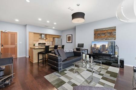 1600 Barton Springs RD