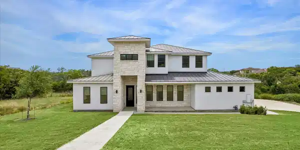 7224 Getaway DR