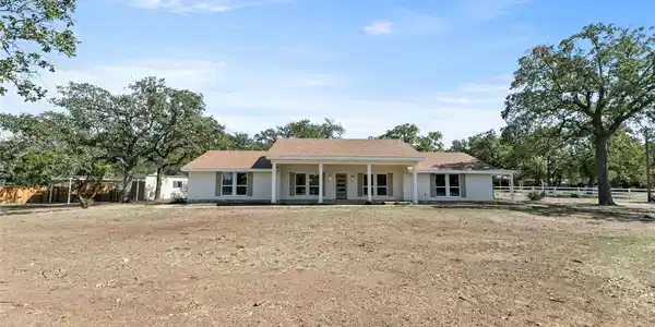 601 S Chaparral