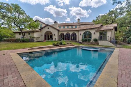 7112 Greenshores DR