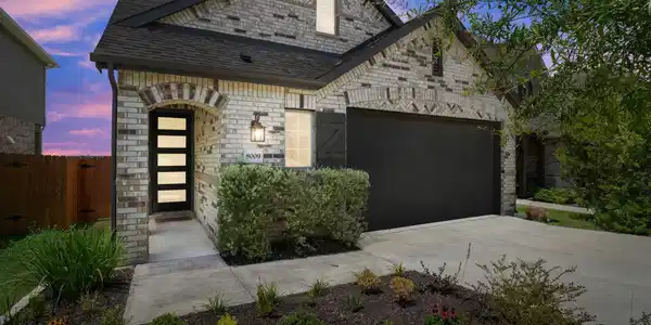 8009 Copper Prairie BND