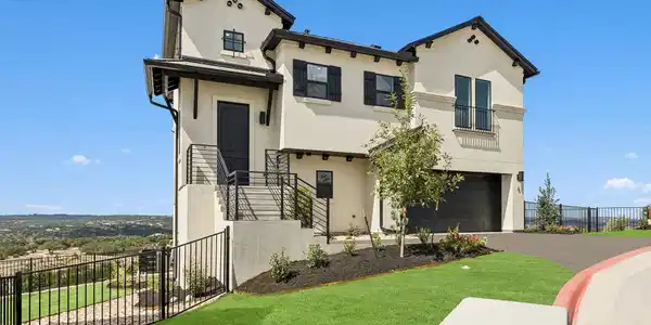 8 Maybury WAY