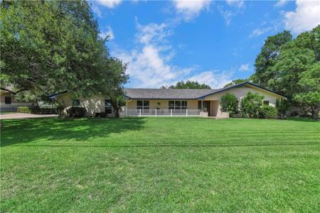 607 Highland DR