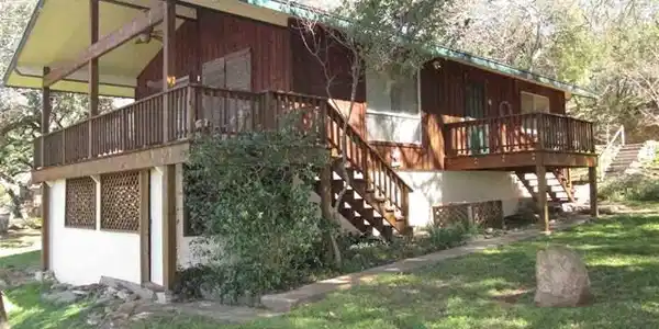 606 Sycamore Rd
