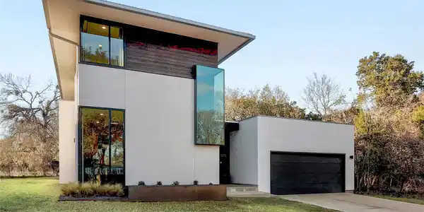 5710 Longhorn LNDG