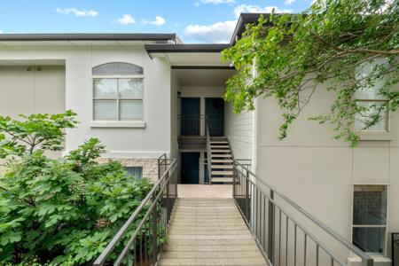 6000 Shepherd Mountain CV