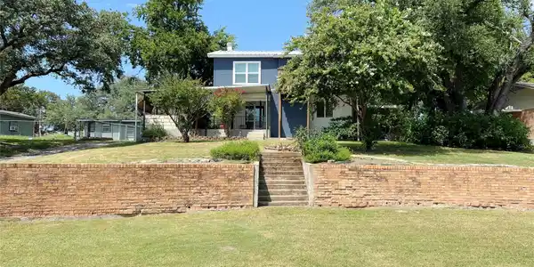 425 Woodland Point RD