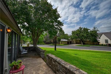 100 Bay Point DR