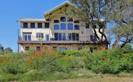 6401 Muleshoe Bend TRL